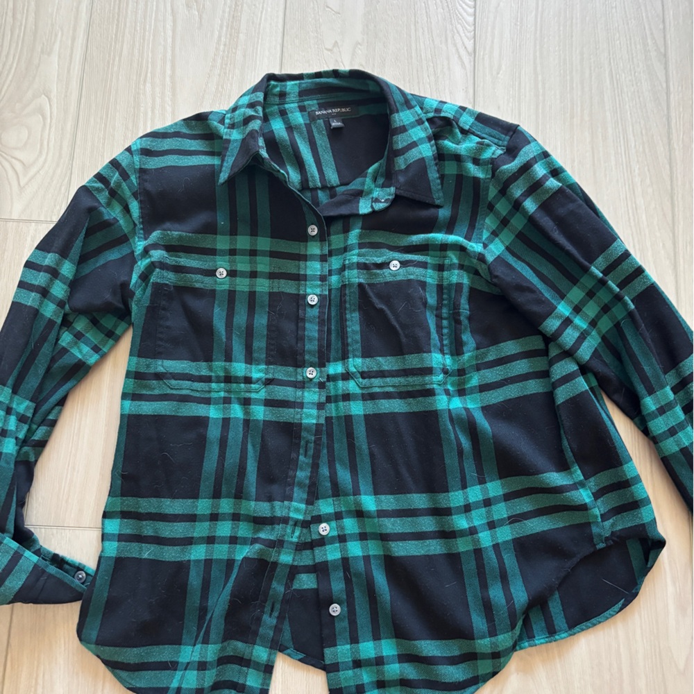 Banana Republic Black and Green Plaid Button Down Shirt